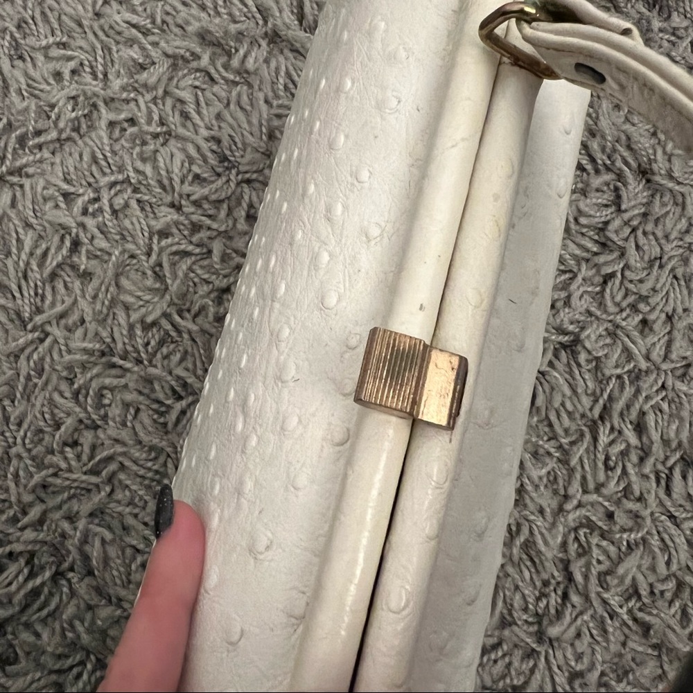 Vintage Dobbie Bags White Purse - Picture 5 of 16